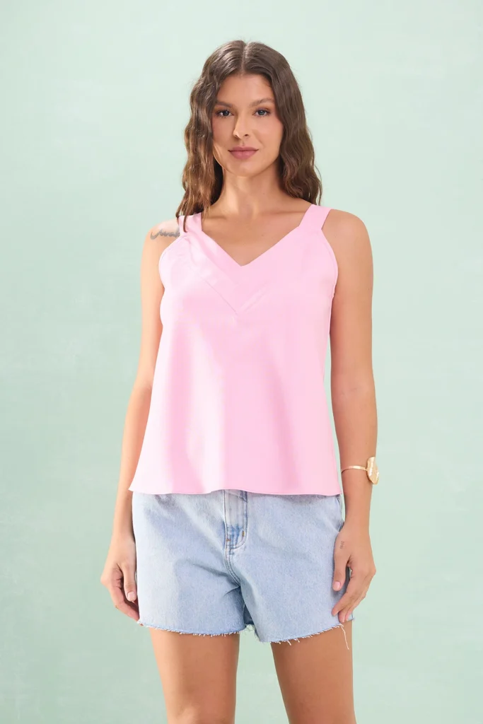 Blusa Alça Larga Decote V Com Pala Sobreposta