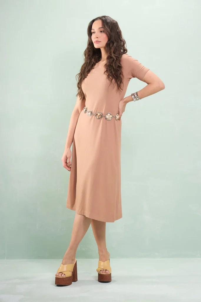 Vestido Midi Manga Curta Canelado