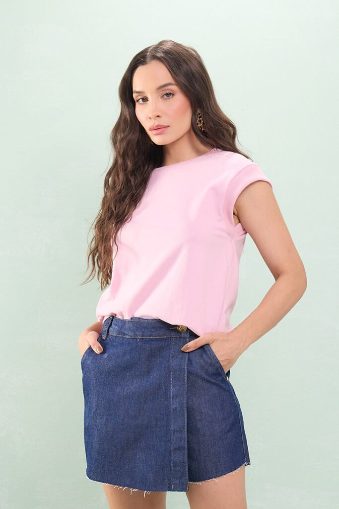 Blusa Raglan Com Cava Ribana Meia Malha