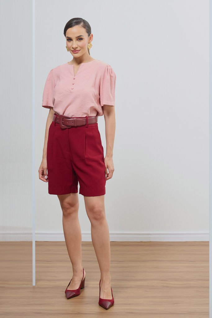 Bermuda Com Pregas Alfaiataria