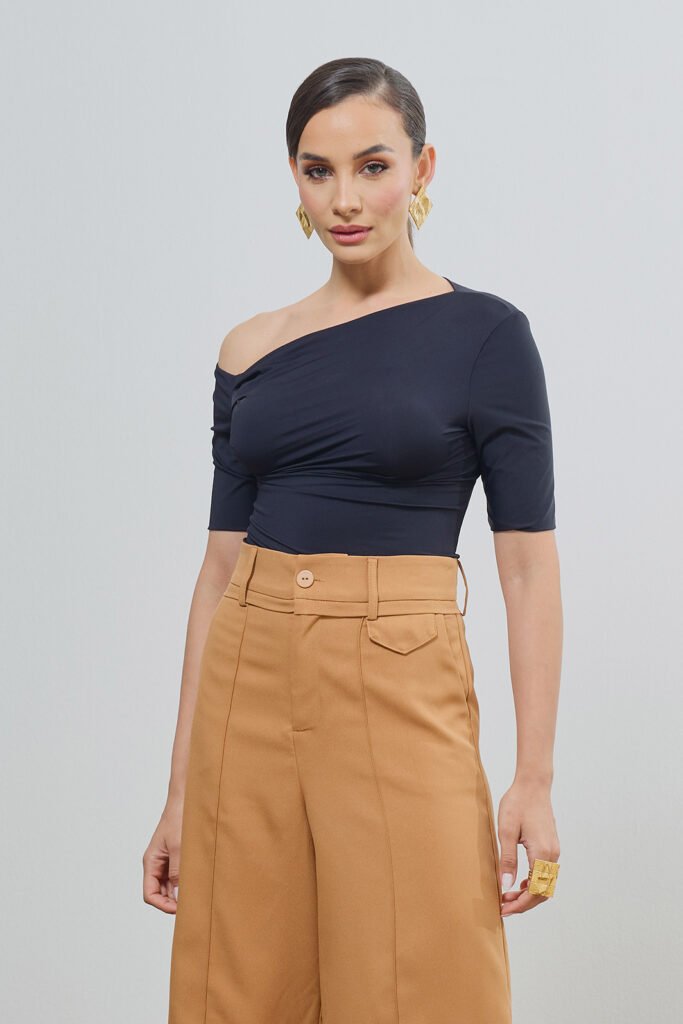 Blusa Ombro Só Detalhe Pregas Jersey